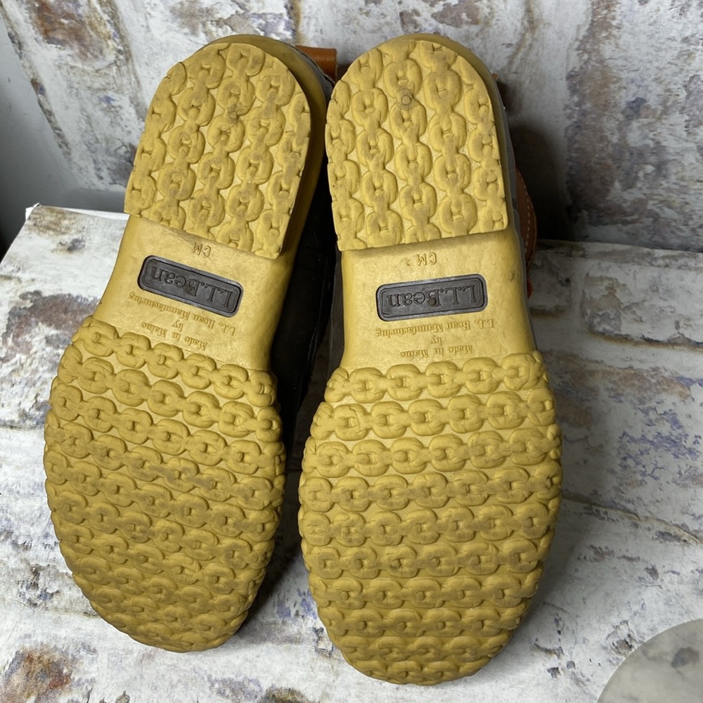 LL Bean Plaid Lined Bean Boots - Picture 7 of 7